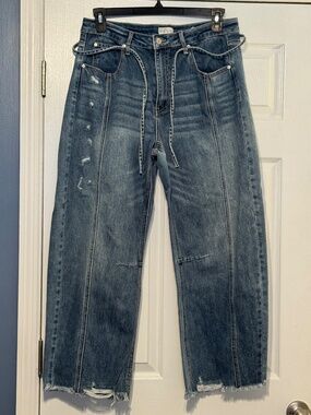 NWOT Saige Barrel Jeans